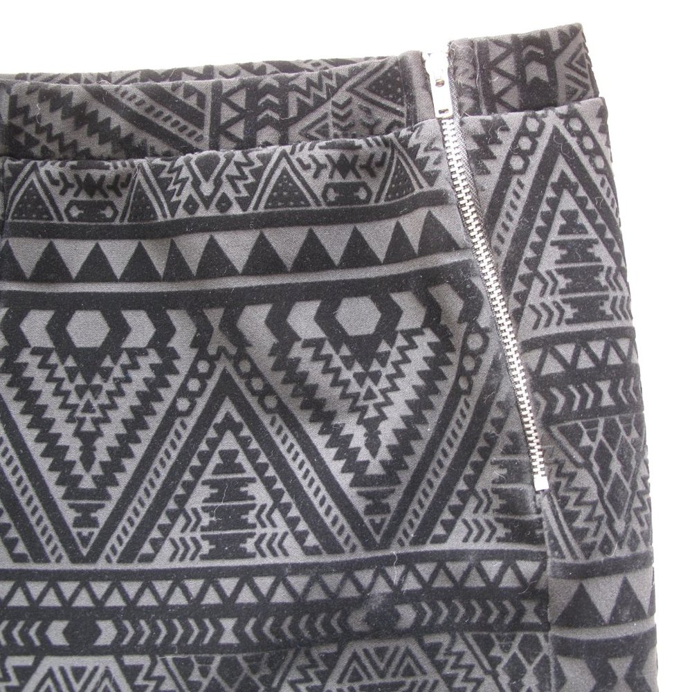 TOPSHOP Black Velvet Geometric Leggings - Picture 5 of 7